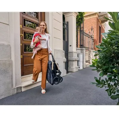 Chicco Goody Xplus Otomatik Katlanır Suya Dayanıklı Kabin Bebek Arabası Black Re_Lux (1)