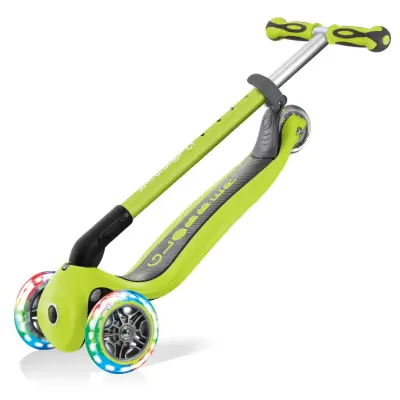 Globber Go Up Deluxe Işıklı Scooter Yeşil - 10